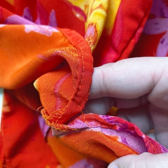 Esmerelda Fashions Vintage Colorful Floral Button Down Short Sleeve Shirt - Picture 9 of 13